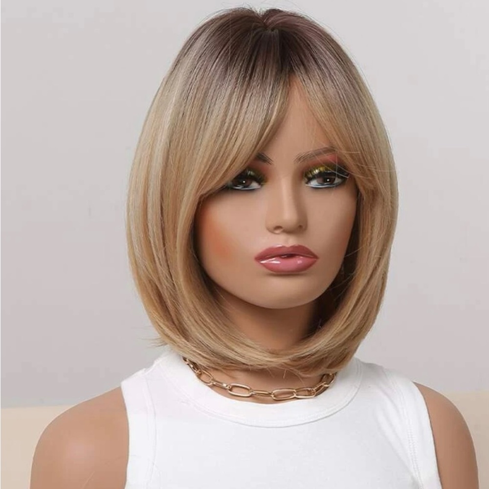Ombré blonde and brown short straight cosplay wig - NWT